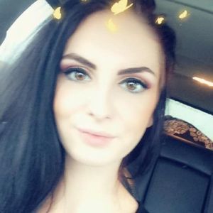 Meet your Posher, Mandeelee